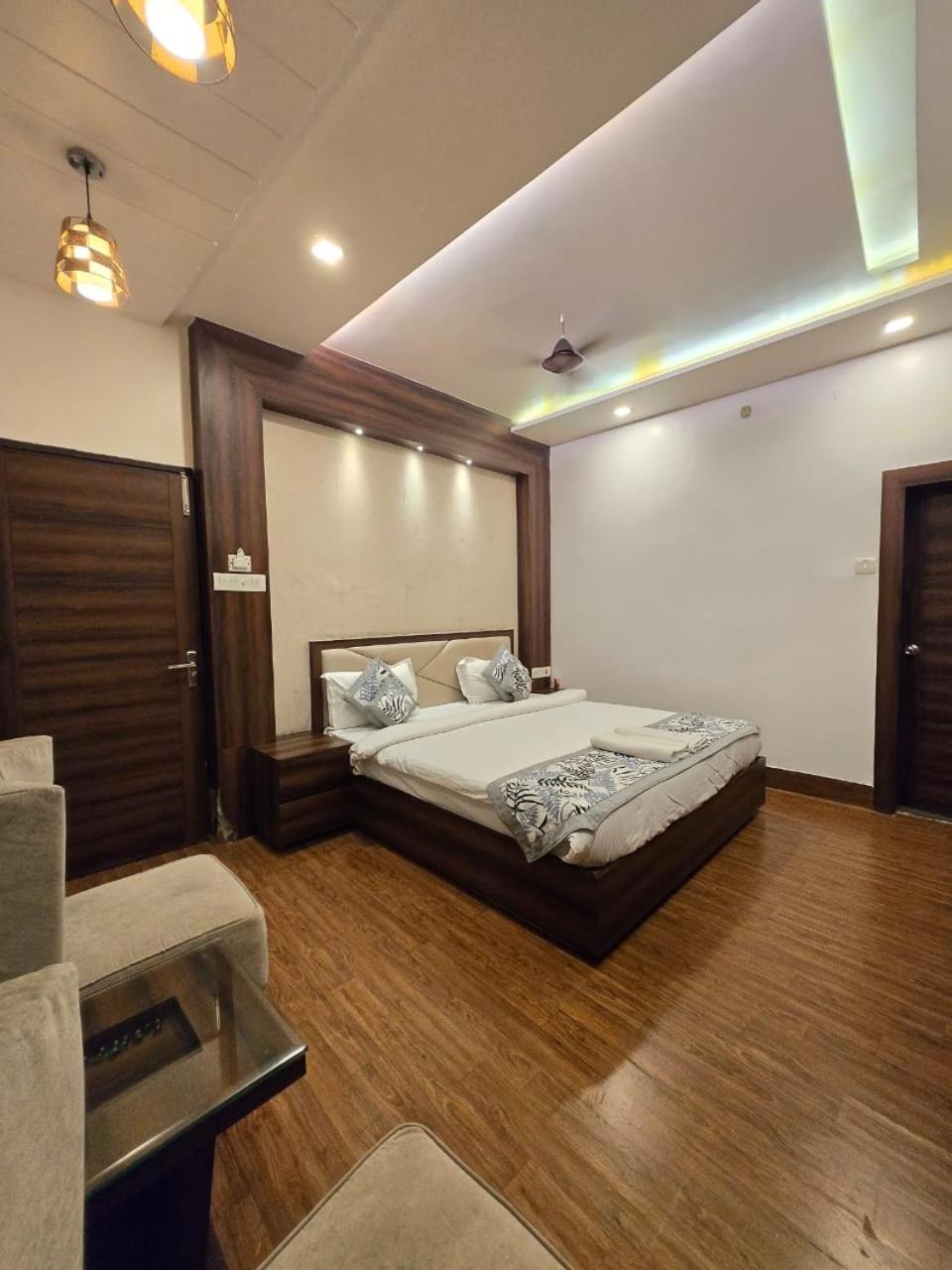 A Palace On River Varanasi Exterior foto
